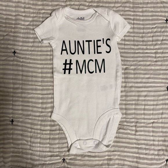 Custom Onesie Bundle - Picture 3 of 4